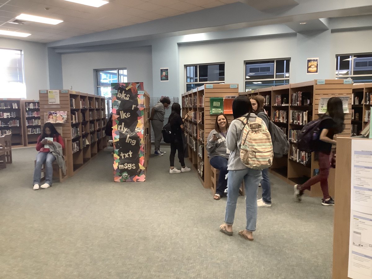 BISD_Libraries's tweet photo. The #RudderRangerLibrary is BUSY! Ms.Garner is teaching about the library; Teachers are meeting; Mrs.Somerford is keeping displays at their best & students are checking out books! @Rudder_Library #WhatAreYouReading #ConnectCollaborateCelebrate @BryanISD @BISD_ITech @ktrohmer_BISD https://t.co/KugfLd1LOw