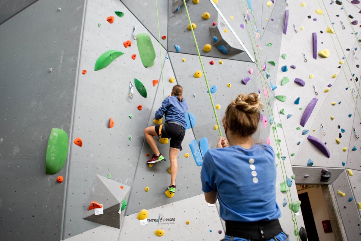 miniuprograms's tweet photo. We are so proud of all the campers who made it up the wall this year 👊
Even some of our leaders made it up too! 💙
#MiniUPrograms #MiniMomentsBigImpacts #UManitoba https://t.co/AQC5G2npXU
