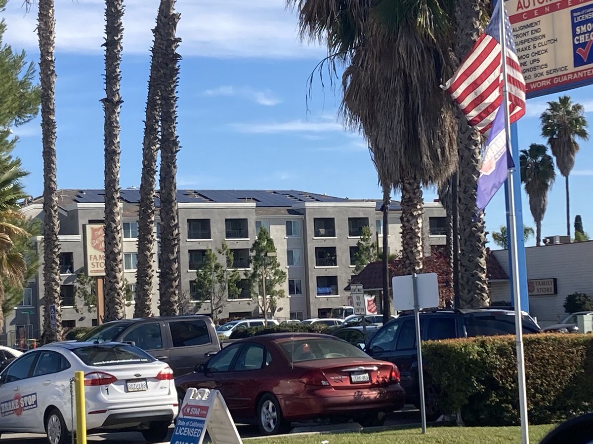 Sunrun's tweet photo. Sunrun's #Multifamily team is proud to announce the completion of another SOMAH-funded solar installation at a low-income elderly housing property in Escondido, CA. This 110 kW system is providing relief to 60 senior residences with dramatically reduced electric costs. https://t.co/qIp3XSjStg