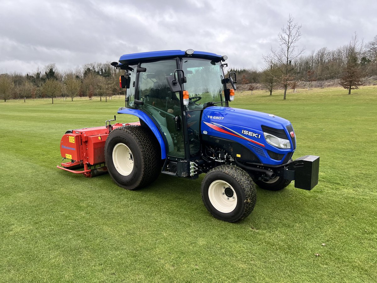 Up to 1,600kg lift capacity, 67hp, this powerful compact tractor is ideal for all groundcare work!
Contact your local dealer today for a TG demo!