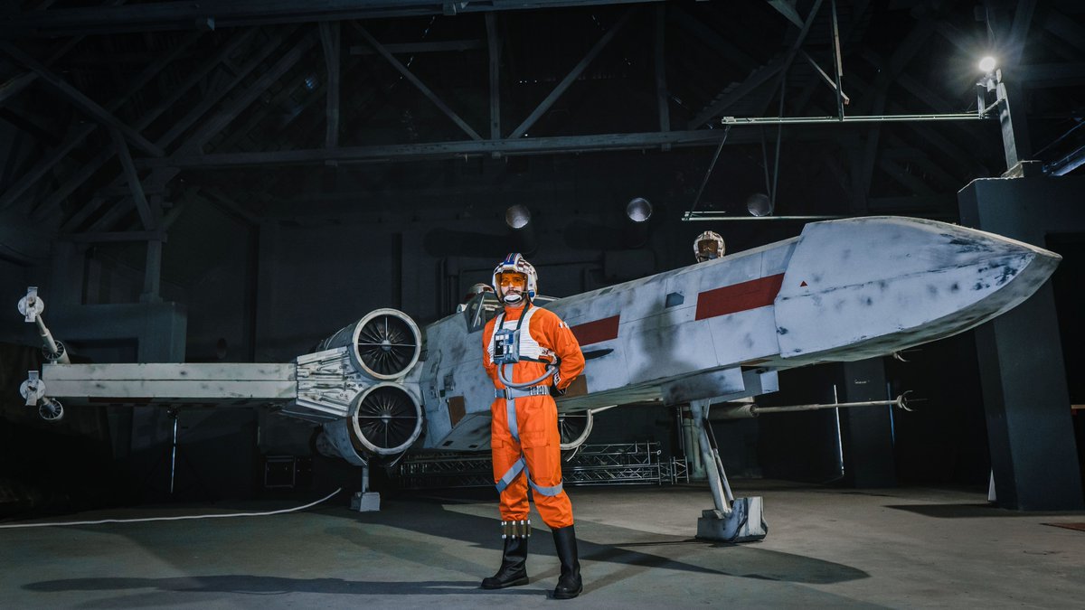 kurisuuu48's tweet photo. "Red Moon Squadron, always ready for a fight!"
#StarWars #Cosplay #Costume #Yavin #Rebel #RogueOne #BlueSquadron #R1 #Empire #Pilot #RLSC #RebelLegion #GermanBaseYavin #rebelalliance #xwing #xwingpilot #deathstar #scarif #RedSquadron #RedMoonSquadron #GBY #ANH #ANewHope https://t.co/vpvbv4qq9z