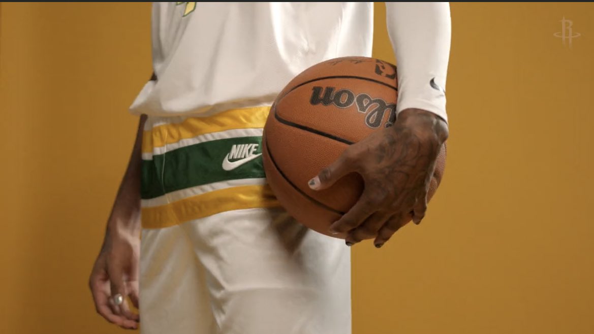 BradeauxNBA's tweet photo. 🔥🔥🔥🔥🔥🔥🔥 https://t.co/TaWxI4rlEN