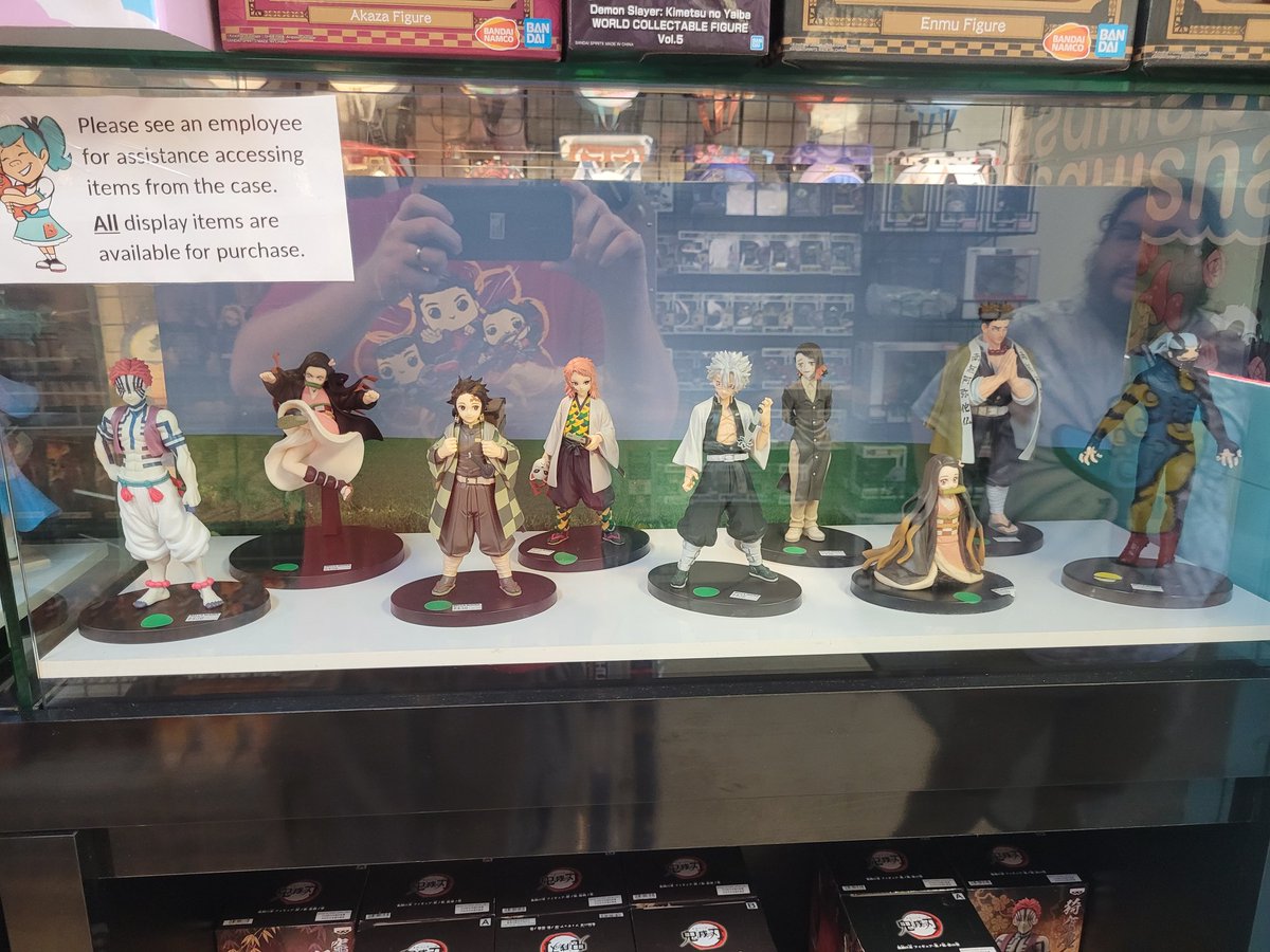BellaBooksComic's tweet photo. Our Banpresto Statues are really starting to come along. Stay tuned for more details including info on our upcoming SOFT Opening.

#virginia #virginiabeachva #virginiabeach #tidewater #hamptonroads #va #vabeach #shoplocal #supportlocal #supportsmallbusiness #smallbusiness https://t.co/DRPjKhF6jZ