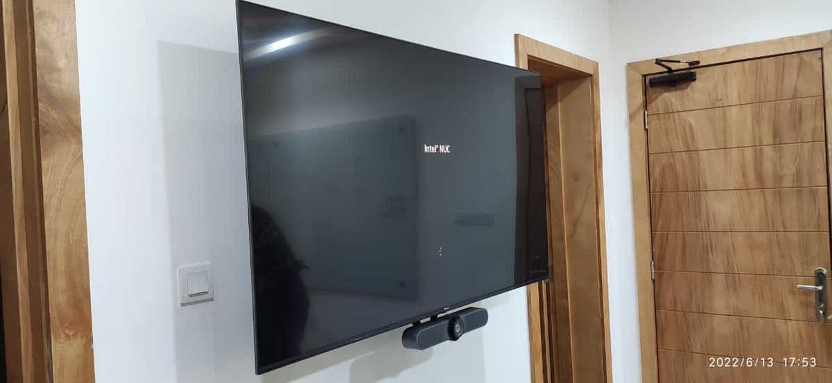 akyguest's tweet photo. Looking for a Video/Audio Conferencing System for your organisation? We'll help to provide you with the best technology innovation in conferencing.
Our sincere appreciation to Vendease for this wonderful opportunity to provide them a Video Conferencing System. https://t.co/myjOIiJ2W2
