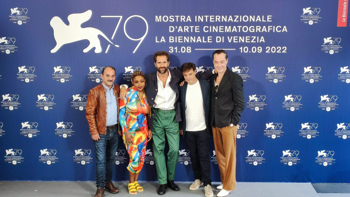 luckyredfilm's tweet photo. "Ho voluto lasciare alle ragazze che ho conosciuto la libertà di raccontarsi".
Inizia oggi la Mostra del Cinema di #Venezia79 e ad inaugurare la Sezione Orizzonti è il film #Princess, di @robertodepaolis.
#YoungFilms - @indigo_film - @RaiCinema https://t.co/7qWhOrgtLD