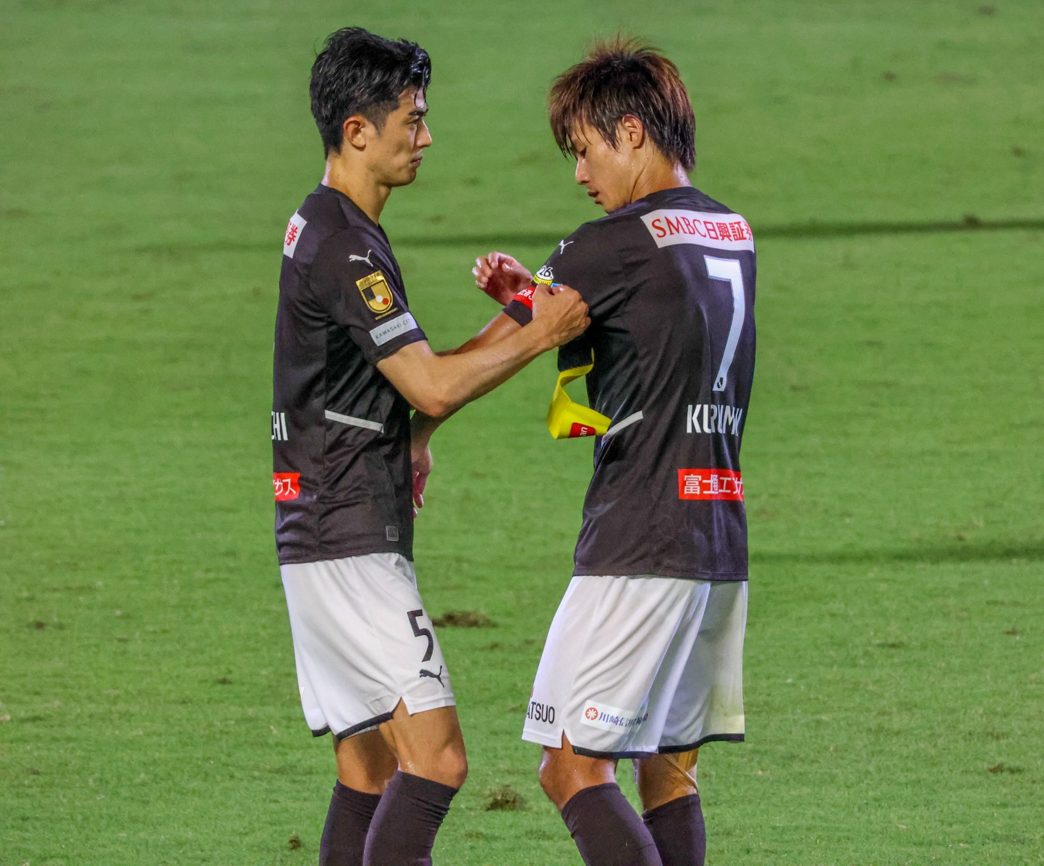 正規通販 川崎フロンターレ 谷口彰悟選手 車屋紳太郎選手 熊本兄弟 ...