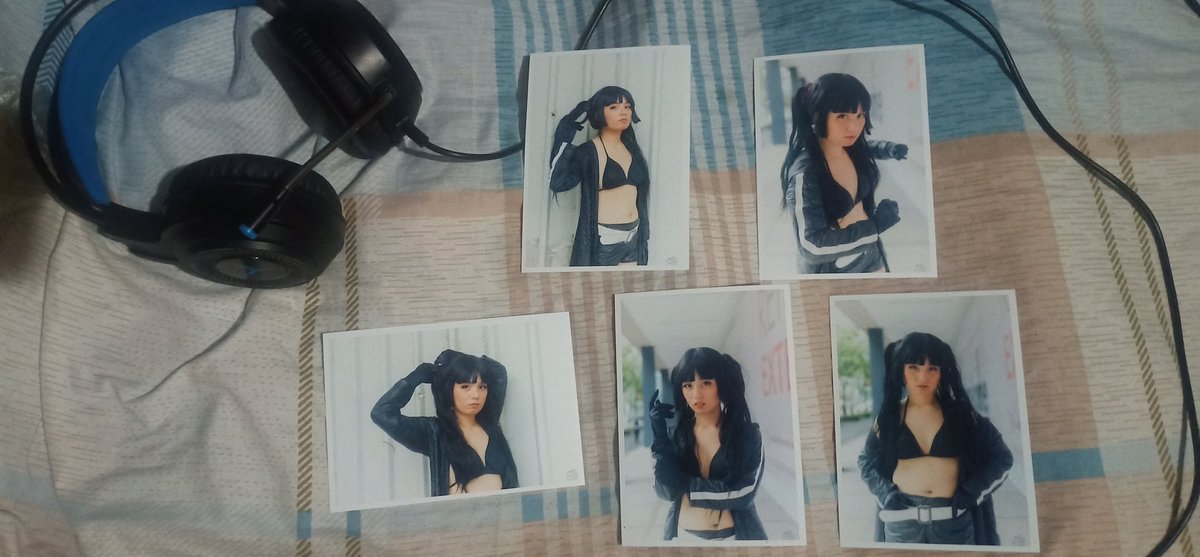 MayuShiraimu's tweet photo. Also I can :
• sign the print for you
• do fanservice
• or just literally dogshow me (friendly ok? or angy mayu ಠ_ಠ )
Also available in digital, just send me a message if interested!
#cosplay #tagcom2022 #tagcom #maidcafe #otacute #maid #meidou #cosplayevent #otasuke https://t.co/ROG4ua2YWt