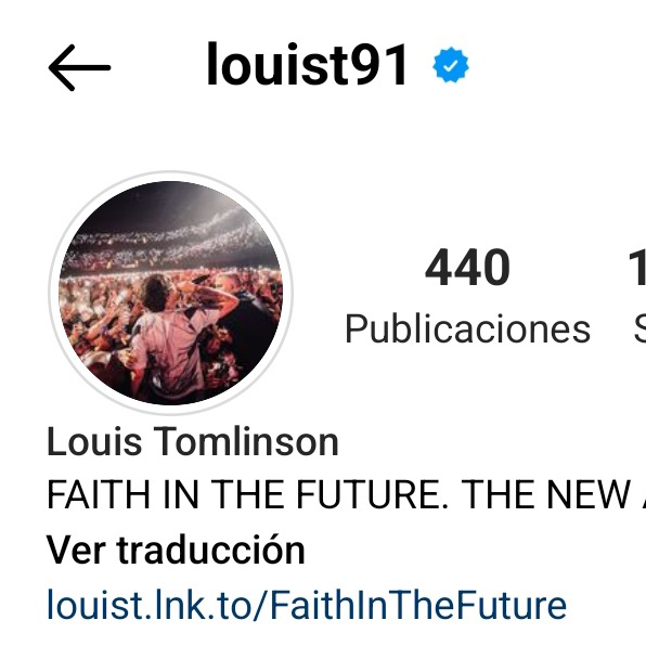 zxynvodka's tweet photo. APAREZCO EN EL PERFIL DEL MISMÍSIMO LOUIS TOMLINSON EN TIENDEN MI CARA ESTA AHIIII HDJSKSK PUSO NUESTRS FOTO https://t.co/BYHpcI97iy