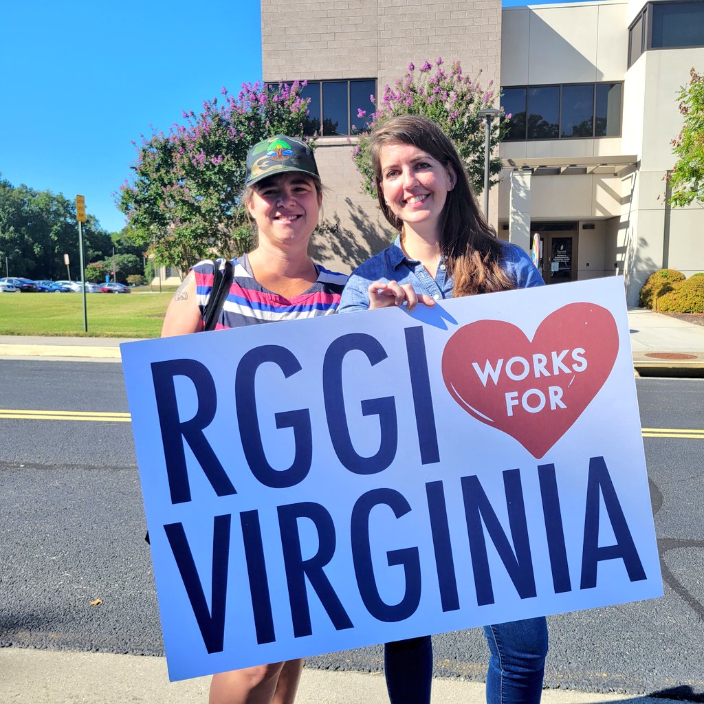 VirginiaLCV's tweet photo. Rallies to support climate action are taking place across the state today! We're with partners at the #RGGI Richmond rally as the VA Air Pollution Control Board meets inside.

⚠️@GovernorVA has no authority to overrule the General Assembly by removing VA from #RGGI! https://t.co/EtUezv8j9e