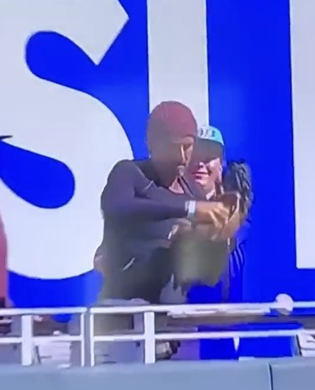 kcn8v's tweet photo. This dude, Mark Kirsch shoved that kid and stole the home run (Juan Soto) ball OUT of the kid's glove!!! Knew he fucked up and vacated the ball park straight away (after he tried to give the kid a couple of shirts).   Cont... 1/2 https://t.co/uAO81ooL22
