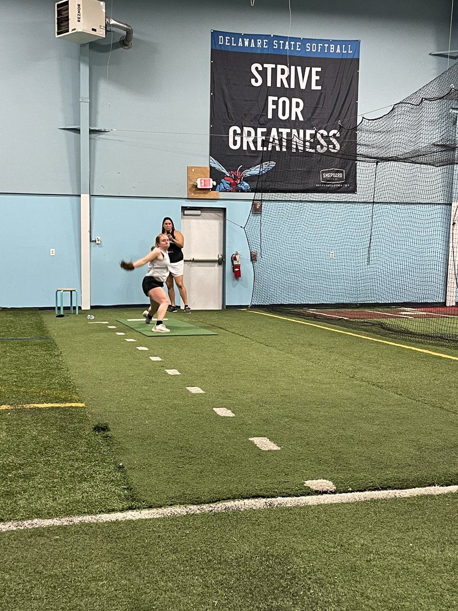 CoachStockdale2's tweet photo. @sandstorm_44 @CoachSgro324 using the best facilities in the @MEAC to get our players better! 🥎 Come to @DelStSB @DSUHornets and see for yourself!! https://t.co/X2FG89WTkQ