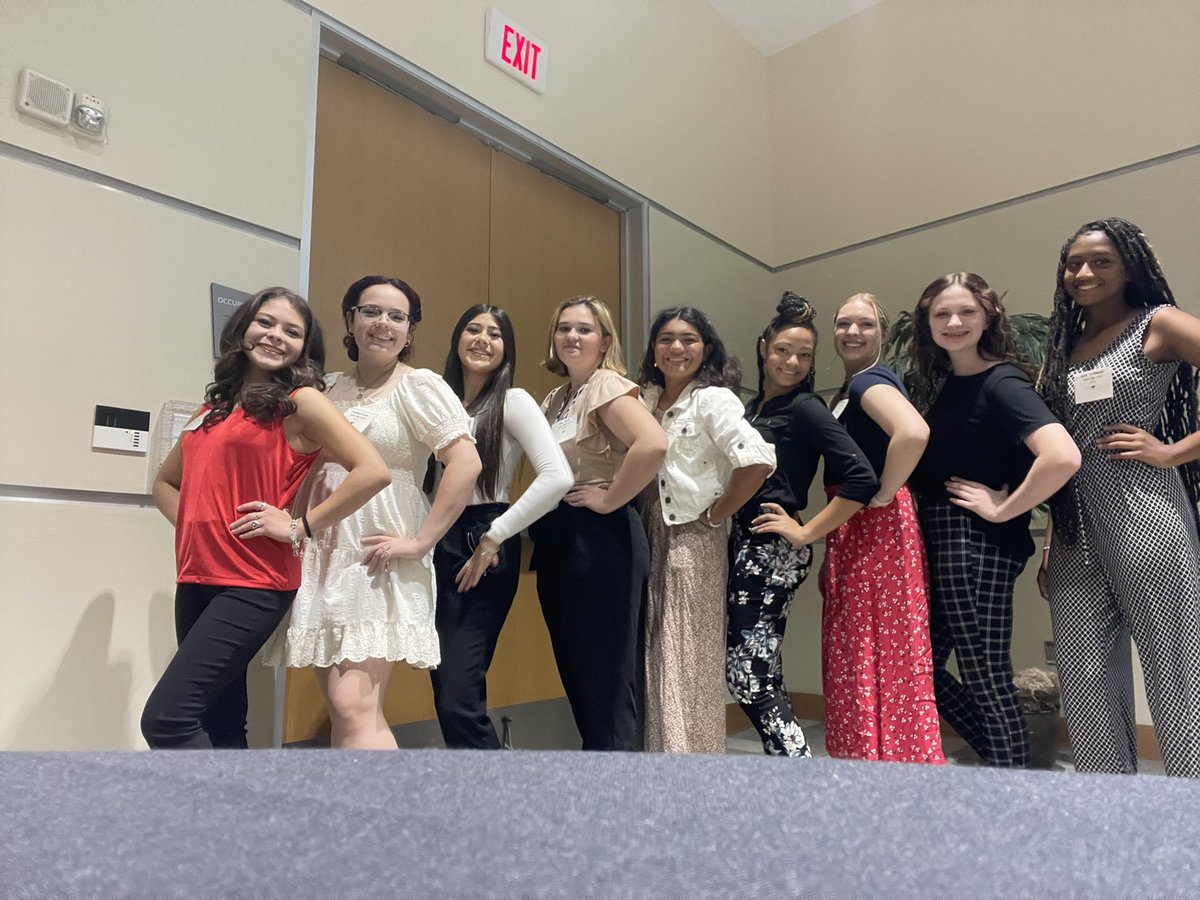 katidonix's tweet photo. #GISDFutureTeacher https://t.co/TgAJ2BKQHc