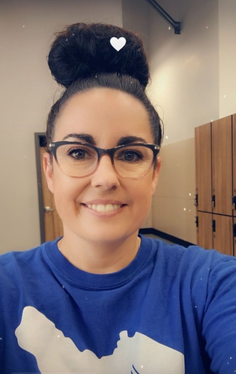 MelissaShawR4's tweet photo. Wear Blue today in support of @OPSEU CAAT-S bargaining. #support4success https://t.co/j8LZmIvLyD