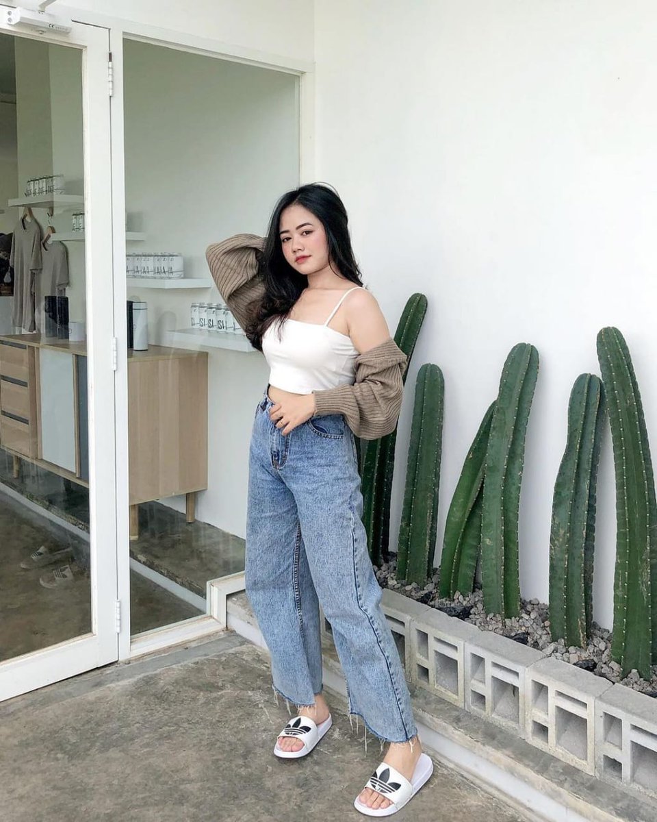 BOSIDOARJO13's tweet photo. Ready BO VCS avail sidoarjo, minat DM atau WA :081363367756
#sidoarjobo
#lendirsidoarjo
#bosidoarjo 
#availsidoarjo 
#includeroom 
#Angelsidoarjo 
#sidoarjonikmat 
#Bisyarsidoarjo 
#openbosidoarjo
#birahisidoarjo 
#Angelsidoarjo 
#sidoarjonakal 
#vcscolmek 
#vcsreal
#vcs https://t.co/xcyqoIhG6g