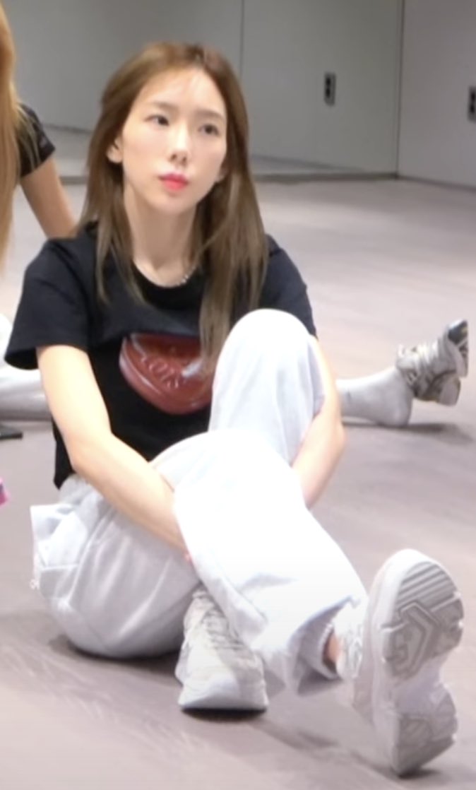 INRPRSN39's tweet photo. 오딱구살려 https://t.co/8ryW1ZW24I