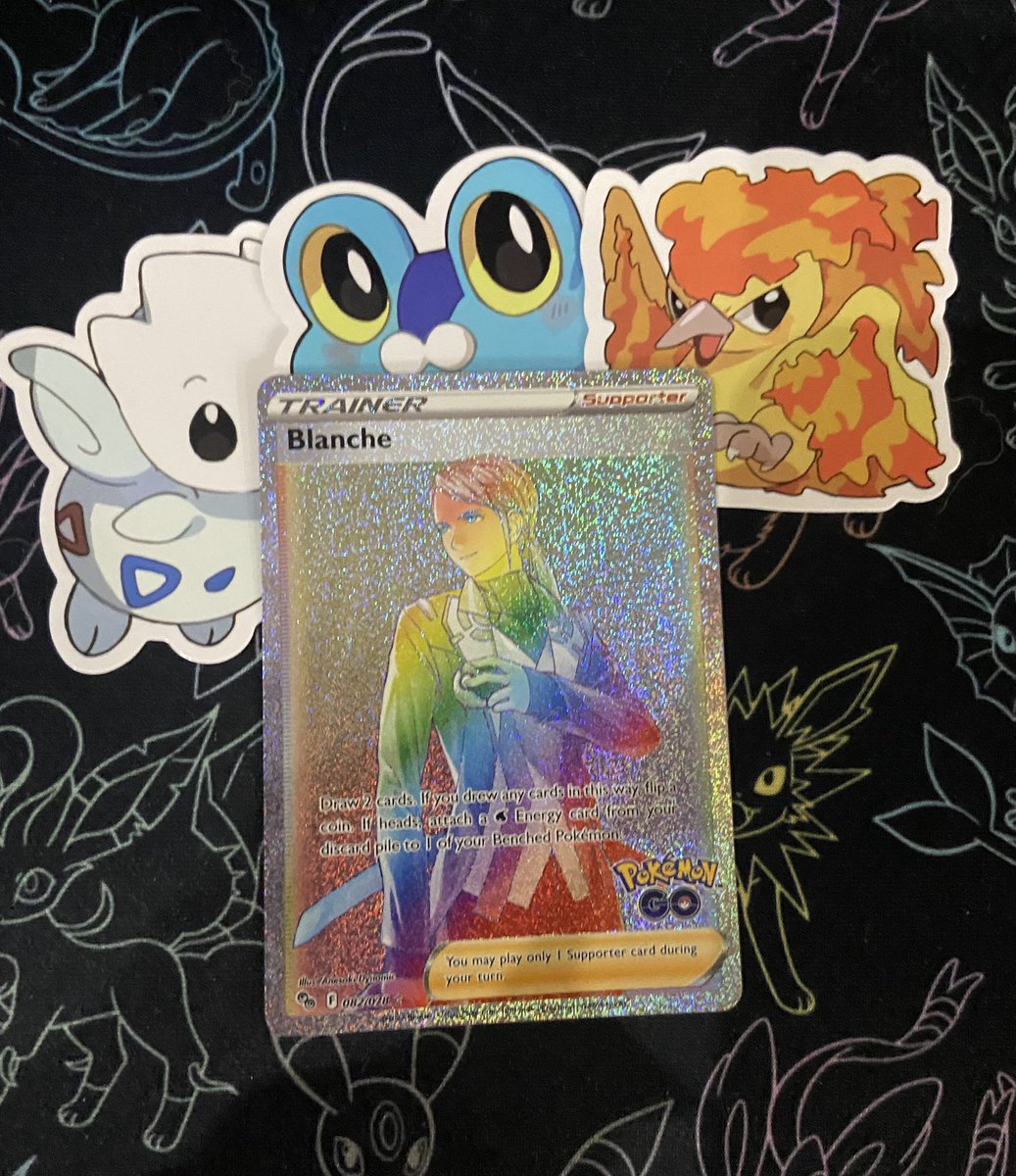 Rheaquaza's tweet photo. 🌈 Giveaway Time! 🌈

One person will win this Rainbow
Blanche card along with a few
stickers!

Winner chosen on Sunday,
September 4th, 2022.

To Enter:
✅Retweet 
That's it! Good luck to everyone! https://t.co/OL0vyZ4P3f