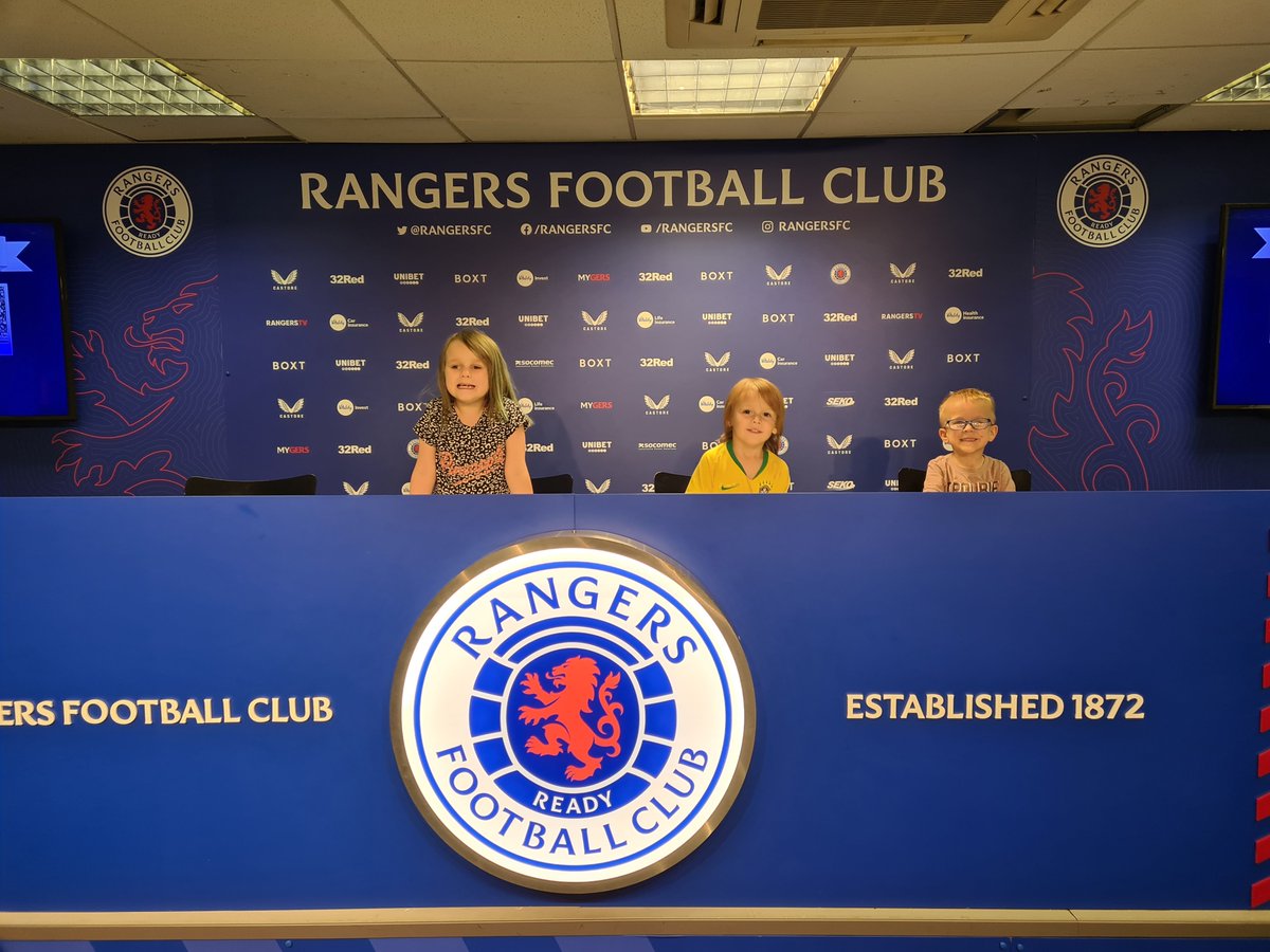 doddyinit's tweet image. Kids on the matchday press conference haha.
 #OneFamily