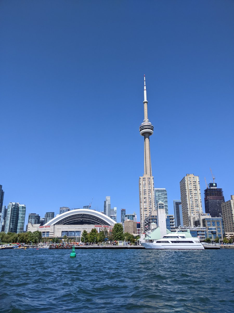 FederalScreen's tweet photo. On Saturday we celebrated the amazing team @federalscreen! We kicked off the company's 25th anniversary w a boat cruise for our employees. The weather could not have been more perfect to set sails on Lake Ontario, enjoying the Toronto skyline w our team. #federalscreen https://t.co/AMLNQVaRfV