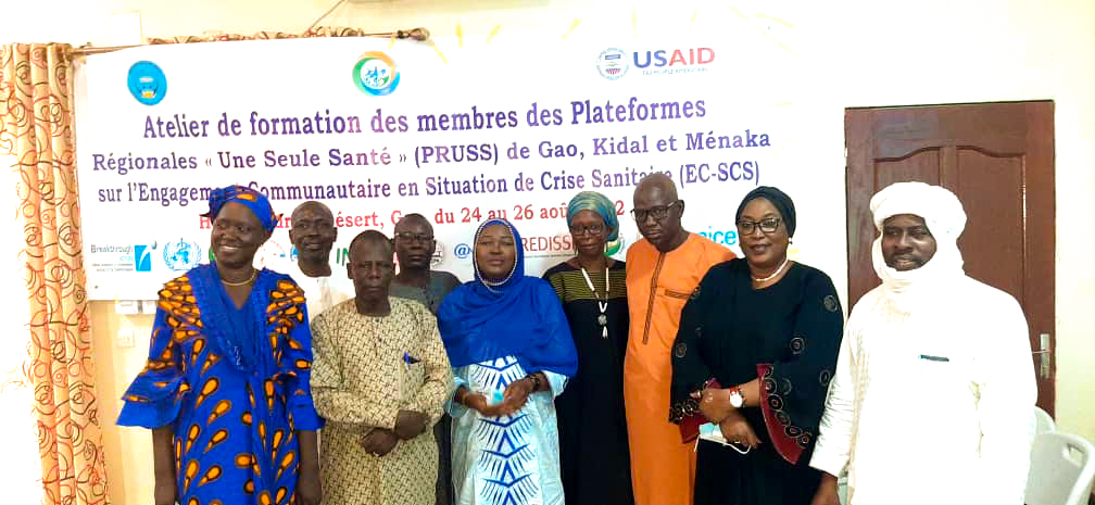 cniecs's tweet photo. #Gao a accueilli du 24 au 26 Août, l’atelier de formation des #Plateformes #Régionales « Une Seule Santé » (#PRUSS) de #Gao, #Kidal et #Ménaka sur l’#Engagement #Communautaire en Situation de #Crise #Sanitaire (#ECSCS).
#EngagementCommunautaire #CriseSanitaire #Santé #Atelier https://t.co/PZNvcPryyX