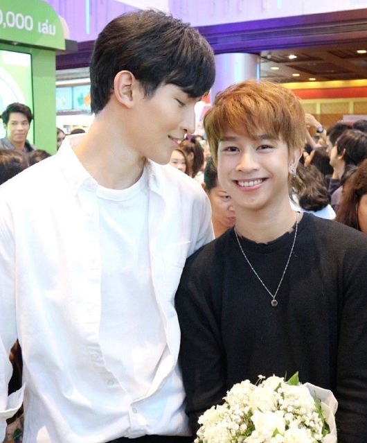 Alka89x's tweet photo. Thanks for the Meeting🙏 Thanks for the Love💙
#ThanksRSForFallingforyou
#OhmThitiwat #โอห์มไง #เจ้าแก้มก้อน #Fluke_Natouch https://t.co/70GYKMWGIY