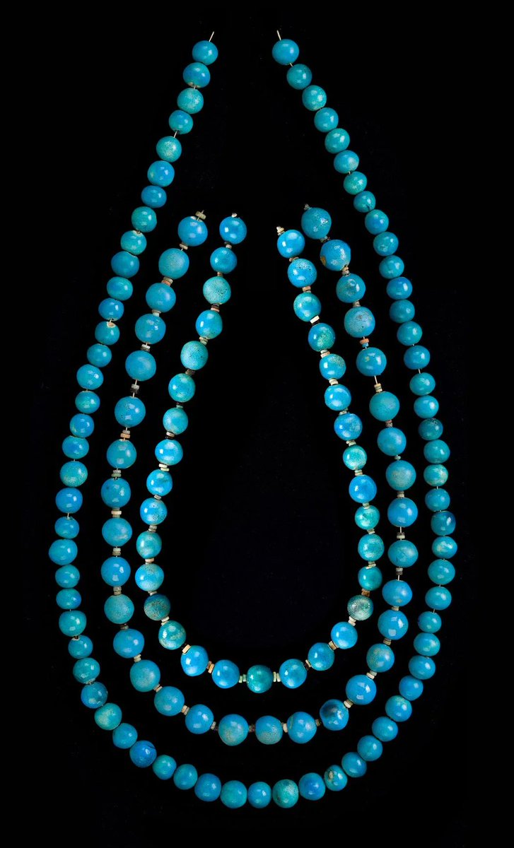 A c. 4,000 year old Egyptian necklace. Each bead is made from blue faience threaded on gold wire. Produced during the Middle Kingdom. 🏛️ @WorcesterArt #Ancient #Egypt #Art #Archaeology #History