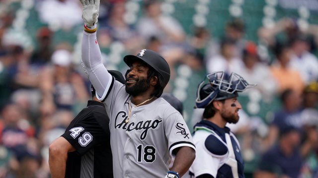 ChiSoxFanMike's tweet photo. The Sox haven’t been the same since these guys left. Just saying. We need our kings to come back. https://t.co/Xa9ZnZU9in