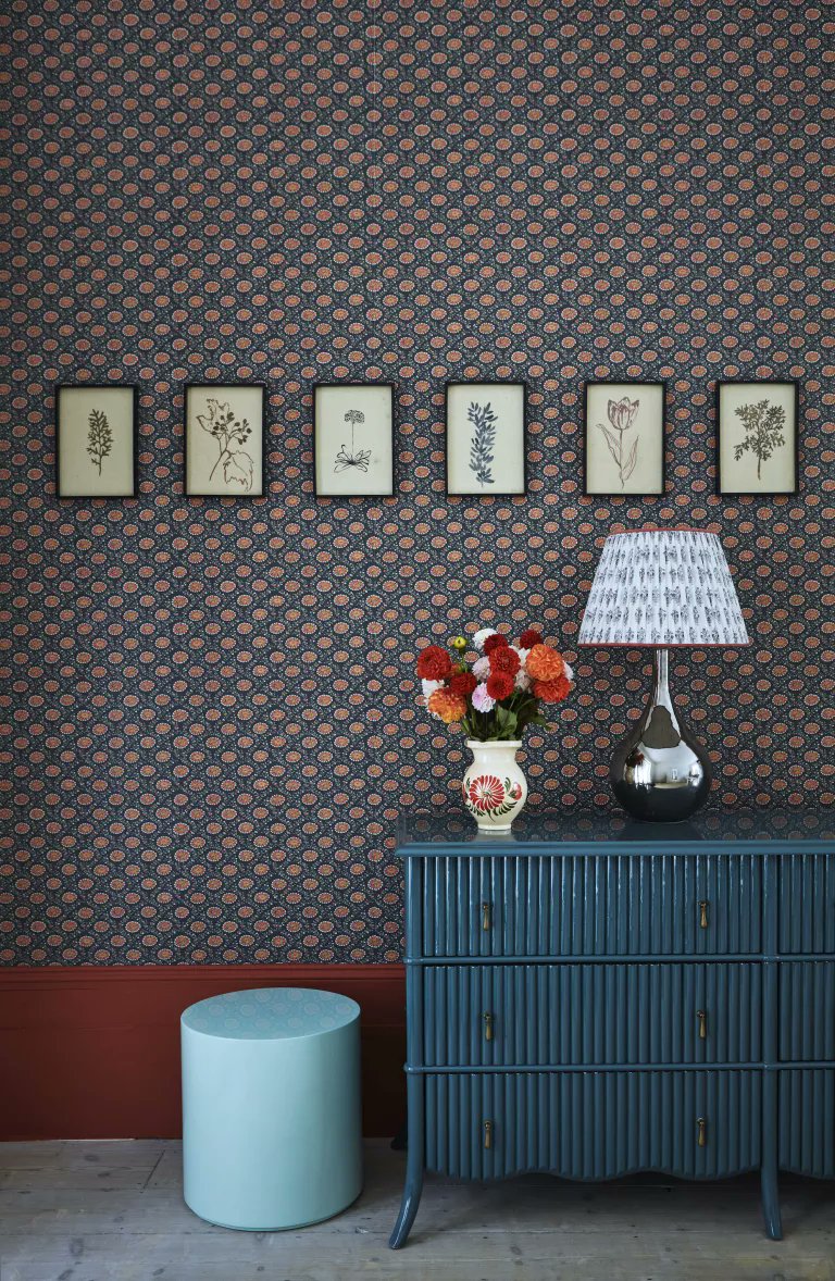 KimGsellsAZ's tweet photo. Find the right colors for your home's entryway with help from this article. #homedecor #interiors  https://t.co/elCol4MdRQ https://t.co/58KiQLGlmu