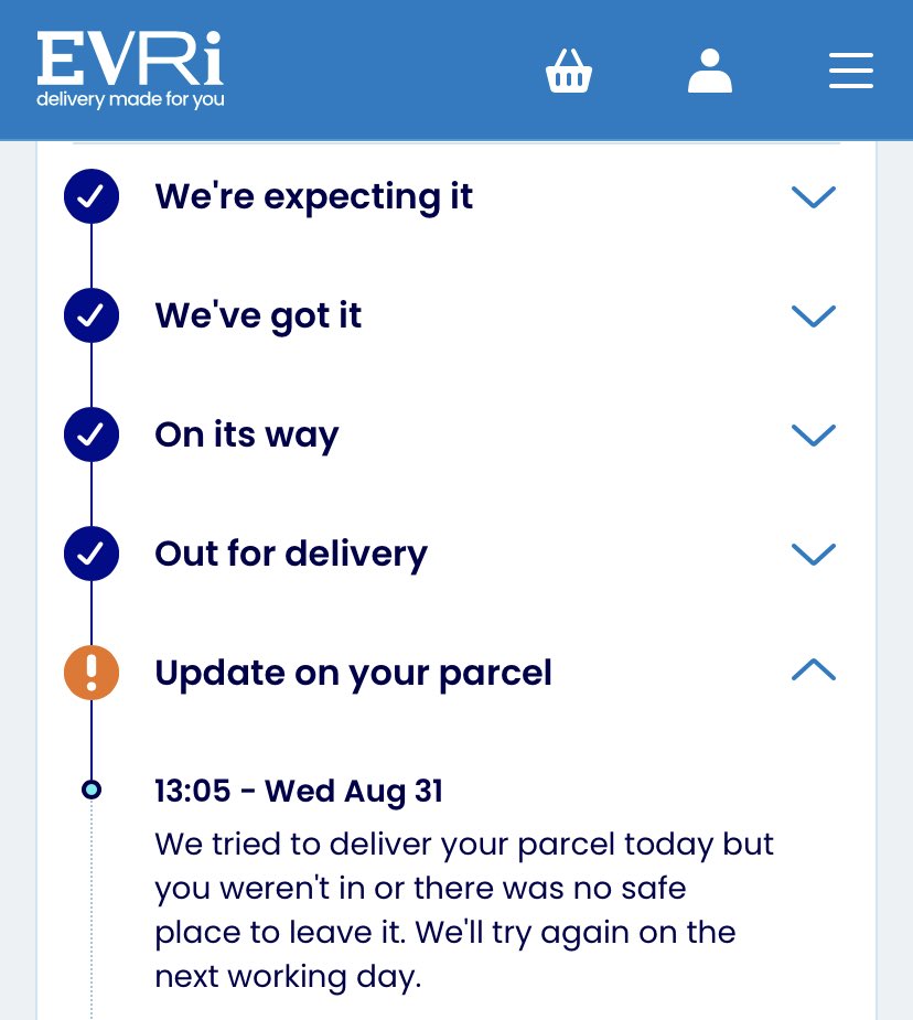 Almeida_de_Dr's tweet photo. Latest delivery person keeps delivering parcels to the wrong house and now has a problem with our dog, who never steps foot outside the door. This was today. They rang our neighbours, took a photo of our door from their drive and left with my parcel #Evri https://t.co/ihToJdmwnT