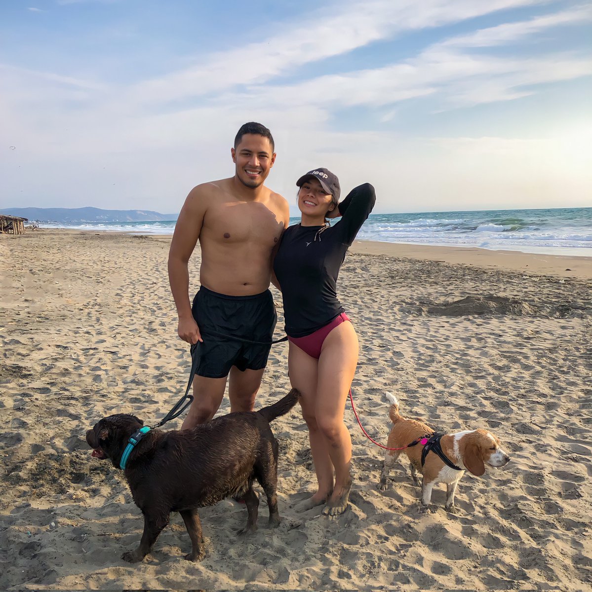 diegogutierroff's tweet photo. #NuevaFotoDePerfil ❤️👮🏻‍♂️👩🏻‍⚕️🐶 https://t.co/77n8KKPKWY