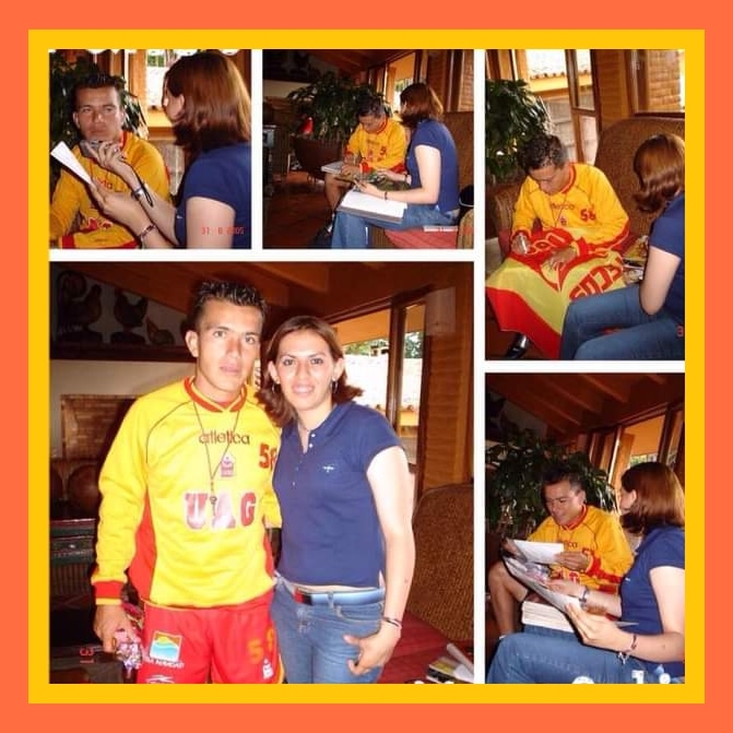 rohuita's tweet photo. 17 años de haber conocido a mi jugador favorito de la vida 🤪 @chato_58  y fui muy muy muy feliz y el.fue súper amable y buena onda 😄😃😁🥰😍🤩(obvio lleve toda mi colección para que la viera) 🤭😜🤗... https://t.co/yPN6WDjC3Y