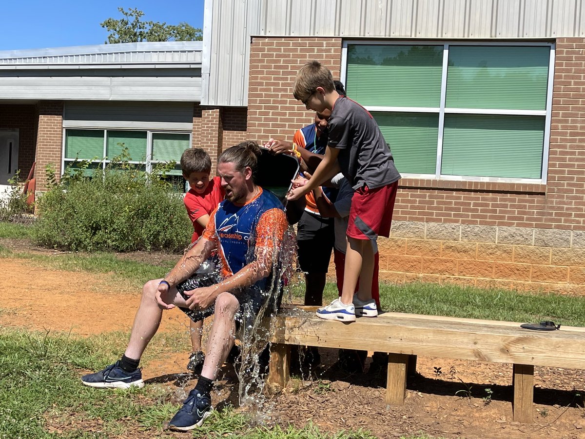 Mrs. Cox tweet media