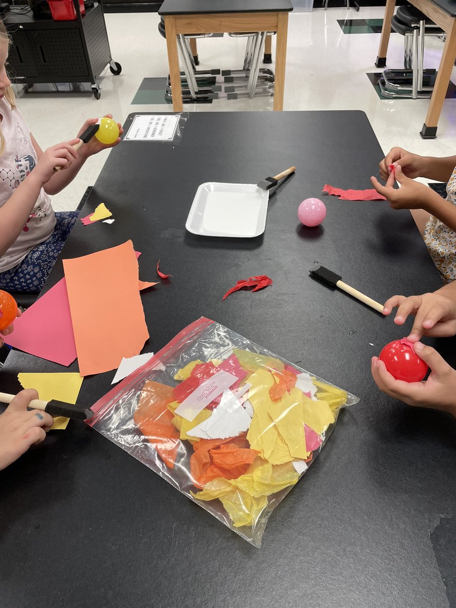 Making models of the sun <a href="/BernshausenKISD/">Bernshausen Ele.</a> #thepowerifyet #ilovescience