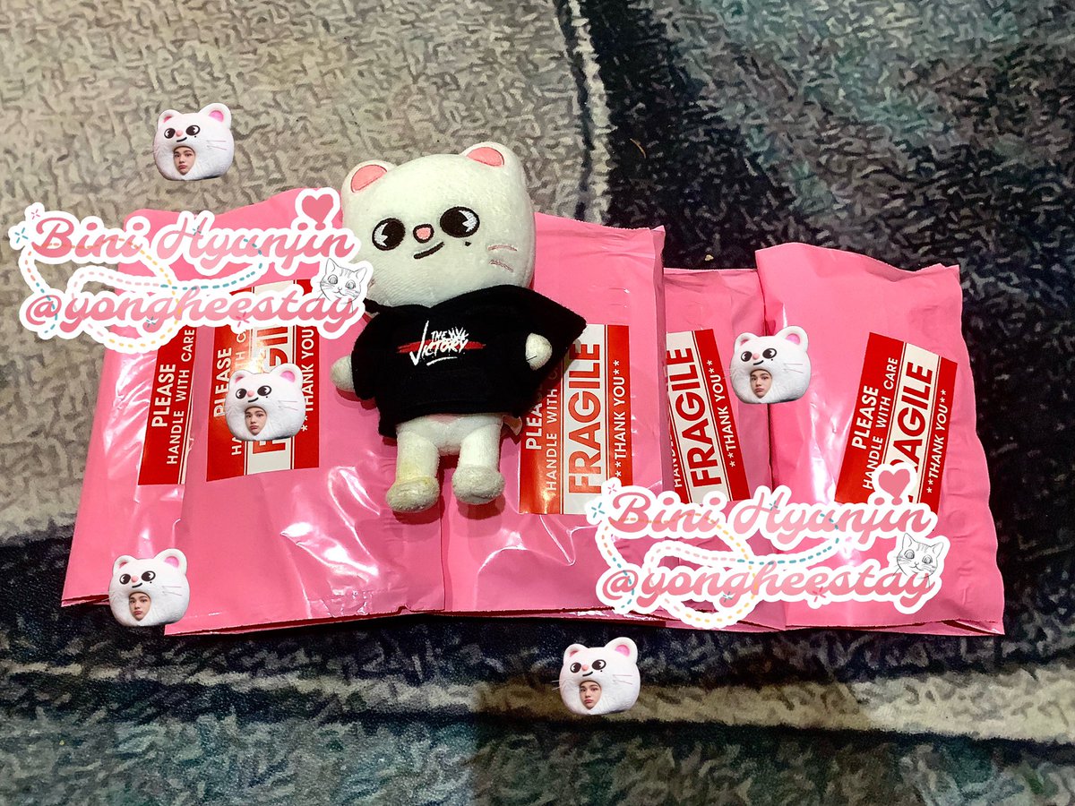 yongheestay's tweet image. #yongheeposto 📮

— maniac jp pc 2.0 
— some other items

scheduled for pickup today (1/9/2022)! you can check your tracking numbers in my masterlist! (go to 📌 tweet, click carrd, click “postage masterlist”) thank you so much🙏