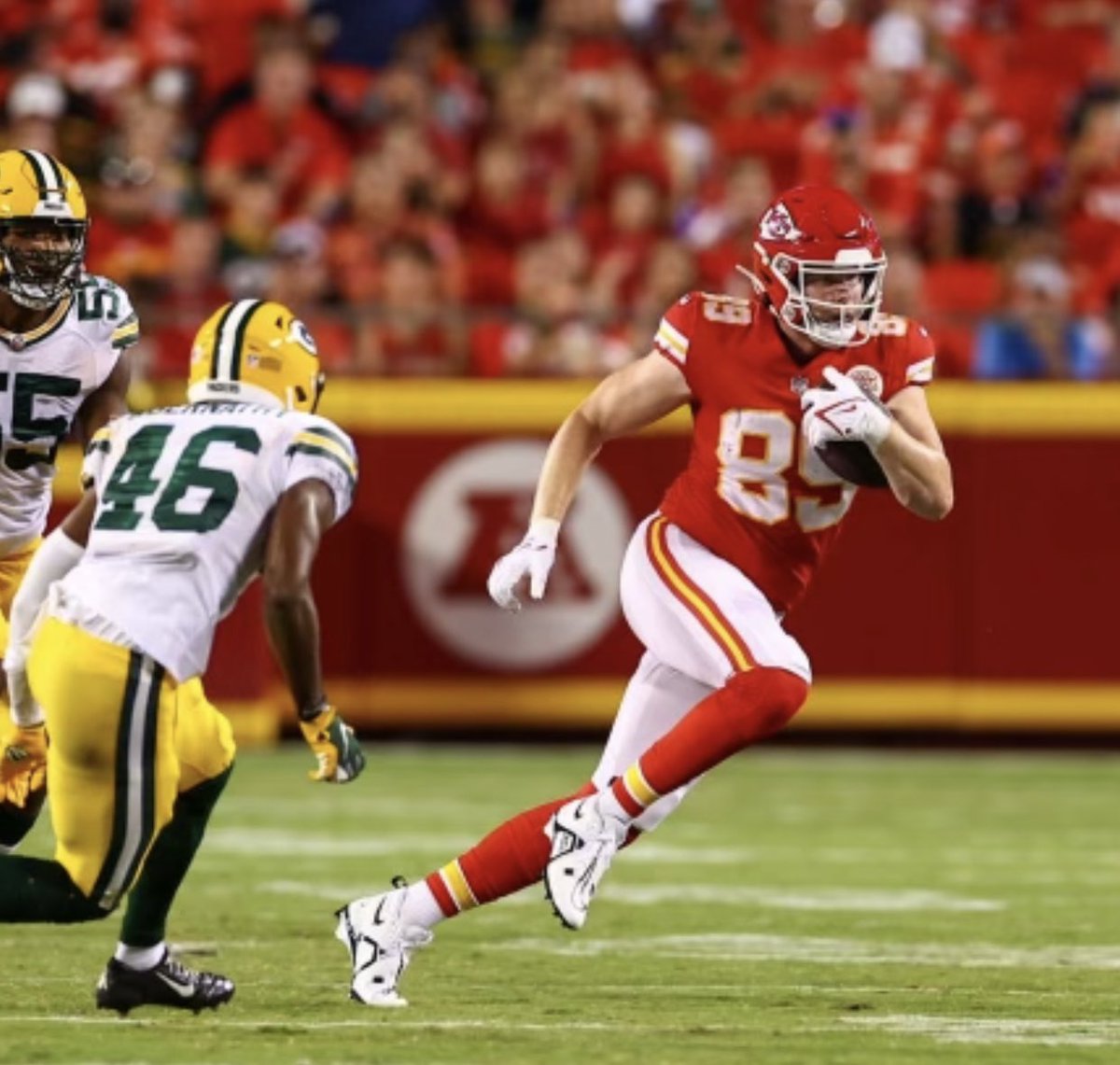 Chadlewis89's tweet image. The ups and downs of football can be ferocious! After a sweet game vs. the Packers and subsequent fractured clavicle, @mbush89 had a successful surgery and is on his way to recovery! We love you big man! You have our full support! 🍯👍