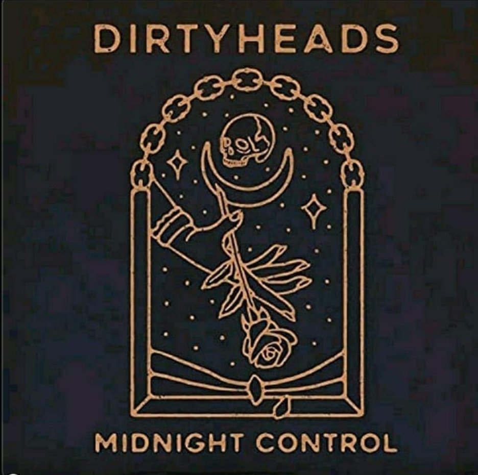 psychopathkymmi's tweet photo. Who knew a whole album could make you wanna live like a pirate go on adventures hold your loved ones close and make you love the little things in life and forgive yourself all in one #midnightcontrol #dirtyheads @dirtyheads @jared_watson @BloodyDuddy https://t.co/Ohin7SI0S3