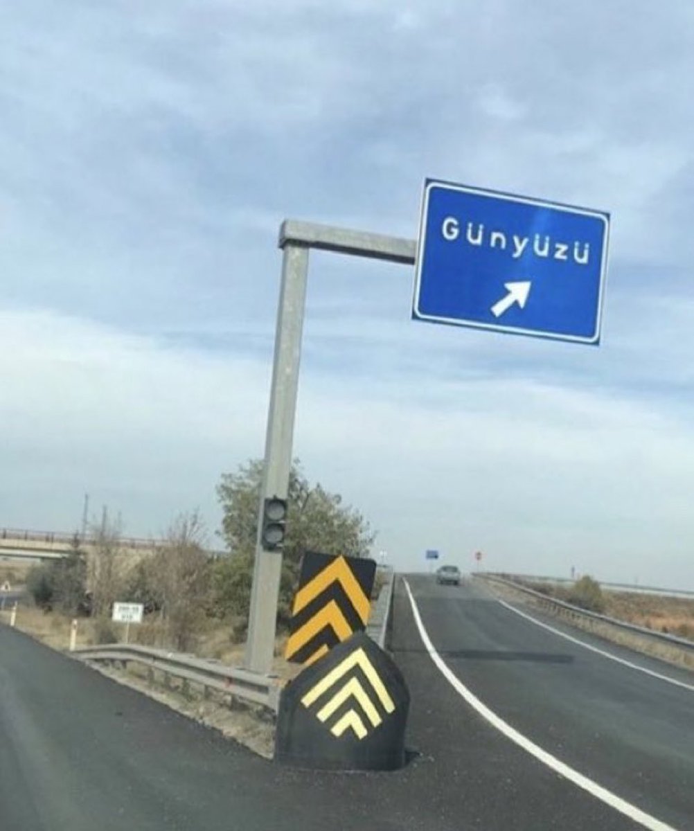 Yine sol şeritten devam