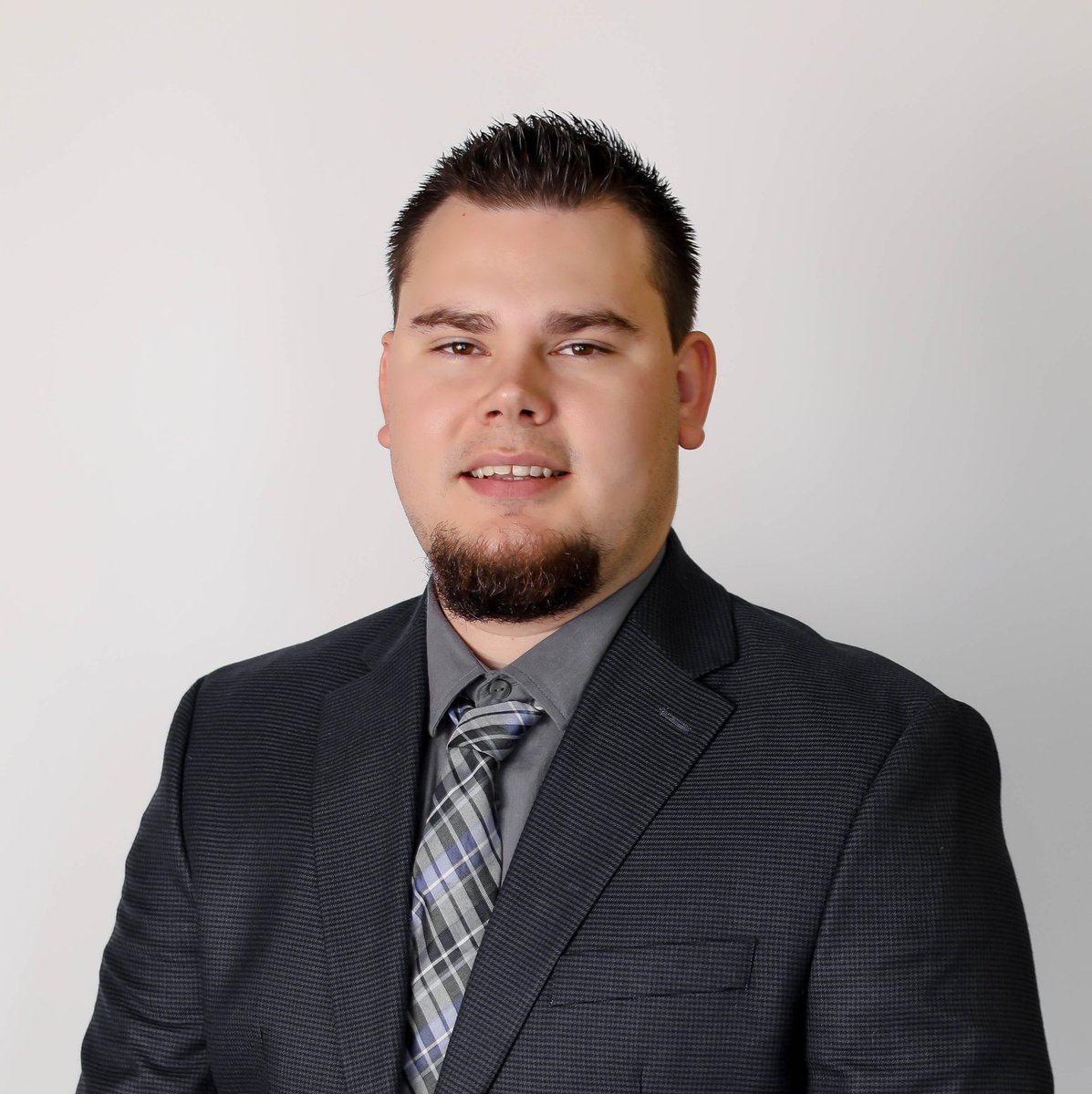 📢 Drew Roy

🗒️ Former <a href="/PSUClubBaseball/">Pitt State Club Baseball</a> Officer, Player &amp; Head Coach
🗒️ '18 Division II WS Runner Up | '19 Division II WS Champion
🗒️ Position: DI Mid America Regional Director

Full Bio:  tinyurl.com/3wb7zumz

(4/4)