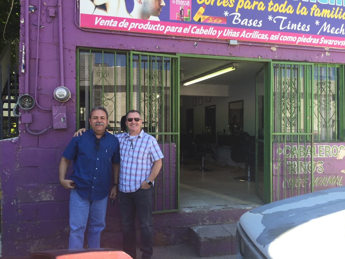 JoseLGaxiola's tweet photo. En 1974 se abrió en este pequeño edificio la Iglesia De Compañerismo Cristiano La Casa Del Alfarero. No cabían ni 30 sillas. Hoy 48 años después, hay más de 350 iglesias en México, y otra cantidad en Centro y Sur américa, El Caribe, España, Alemania y Estados Unidos. IMPACTANTE. https://t.co/cUJvaC7376