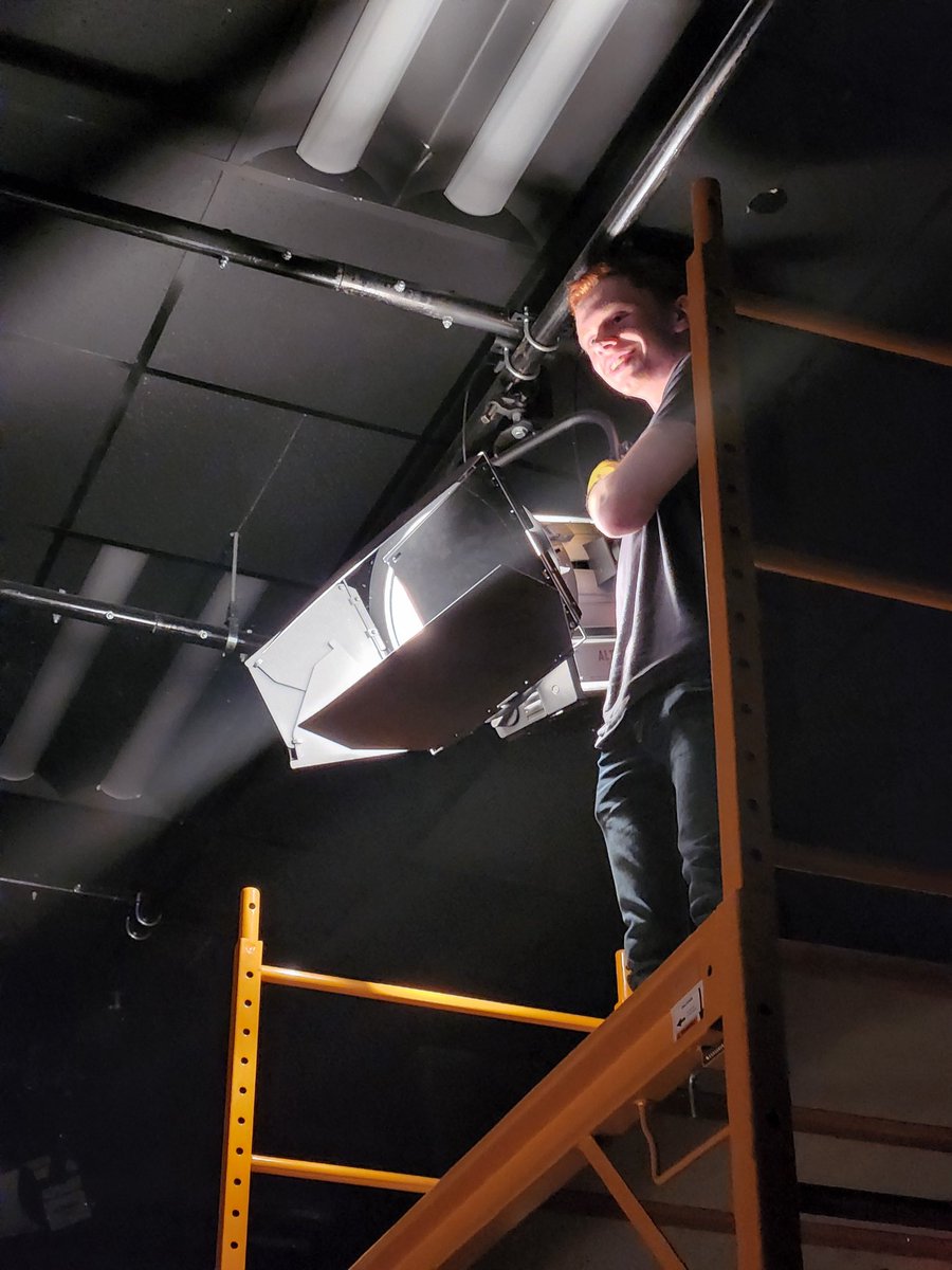 LSMNSports's tweet image. A/V 2 and Practicum adjusting some new lights in the studio today.