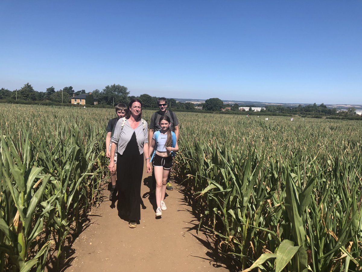 LAST FEW DAYS TO VISIT⌚️
We close for the Season this Sun 4 Sep so last chance to enjoy: 
2 Dinosaur Mazes 🦖
Vintage Funfair 🎠
Kid's Entertainment in the Big Top 🎪🤹‍♀️
Football Darts ⚽️
Game Stalls 🐻
Cafe and bar 🍔☕️
You can pay at our onsite Box Office
greatryedalemaze.com