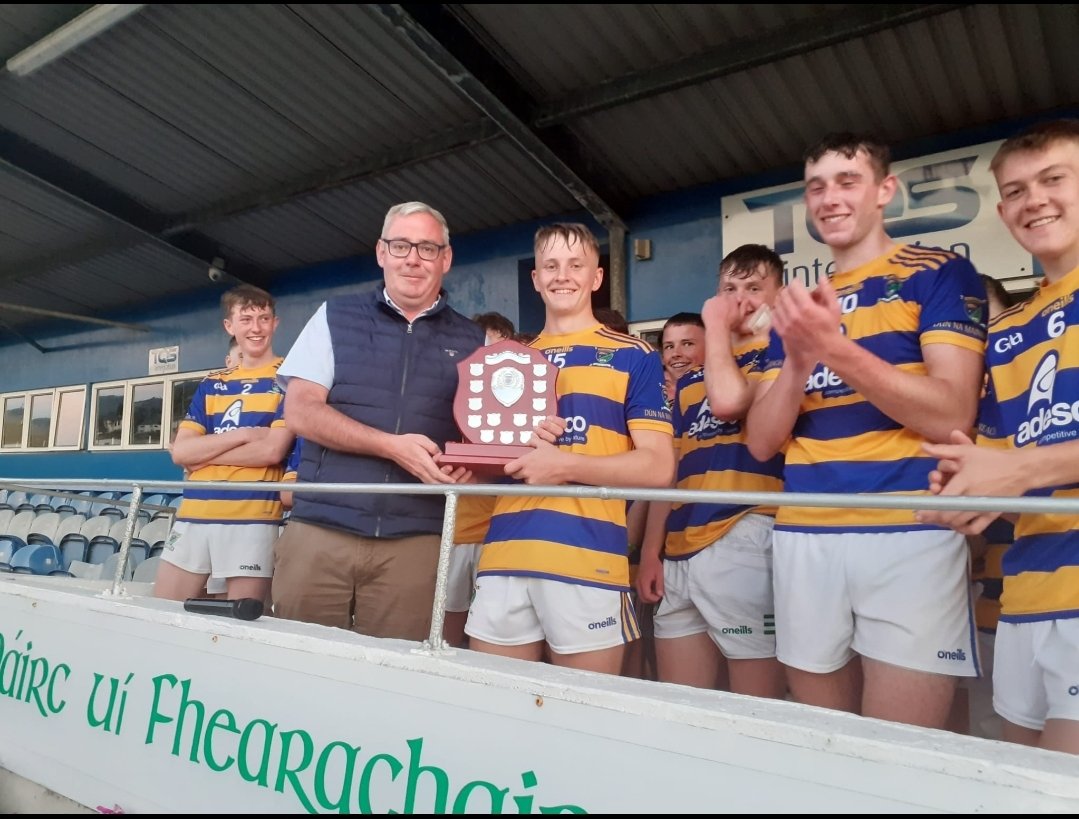 AbbeycourtyGAA1's tweet photo. A massive well done to our Minor Hurlers who defeated Brickey Rangers tonight in the Plate County Final in Fraher Field. This group have made great progress over the last 2 years and we thank the management team for all their hard work with the lads.🇺🇦🇺🇦🇺🇦 https://t.co/pNo0kRefpT