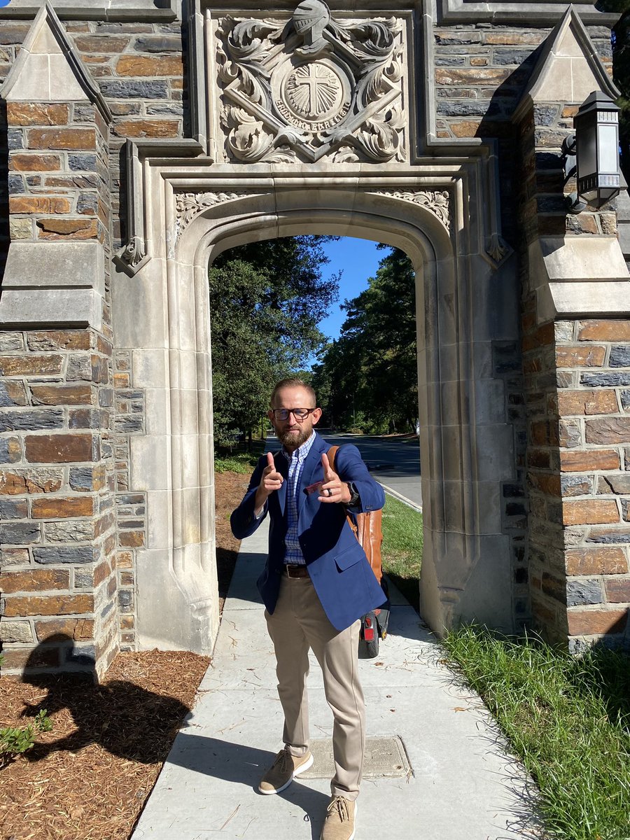 DrDanWells's tweet photo. I do an aggressive amount of pointing when in professor mode. https://t.co/32KNMPvFPB