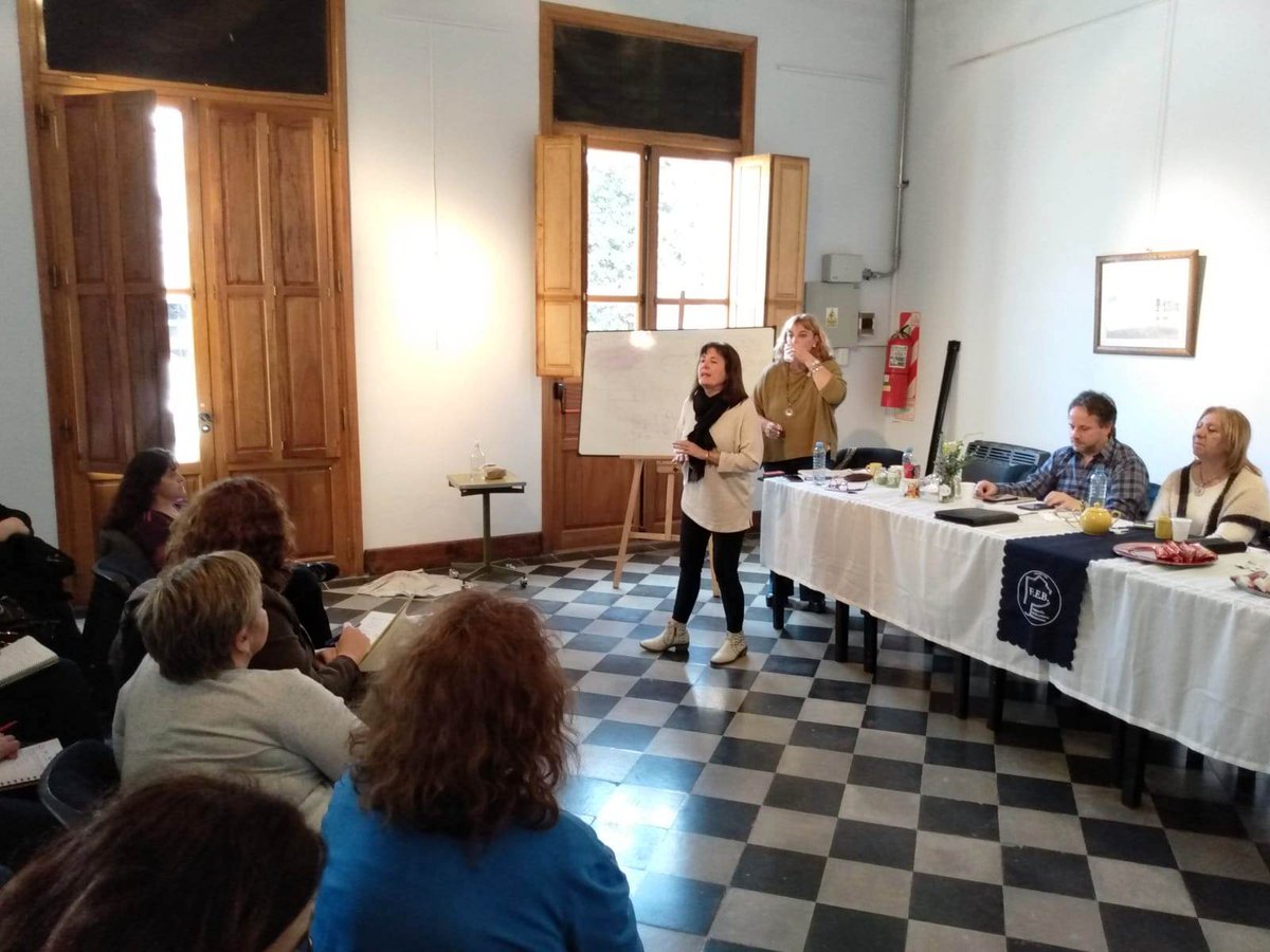 LaFEB's tweet photo. Es un gran orgullo para todo el Consejo Directivo de la FEB saber que contamos con afiliados tan comprometidos.
💪 Sigamos defendiendo la #EducaciónPública! https://t.co/d1pir3TiNP