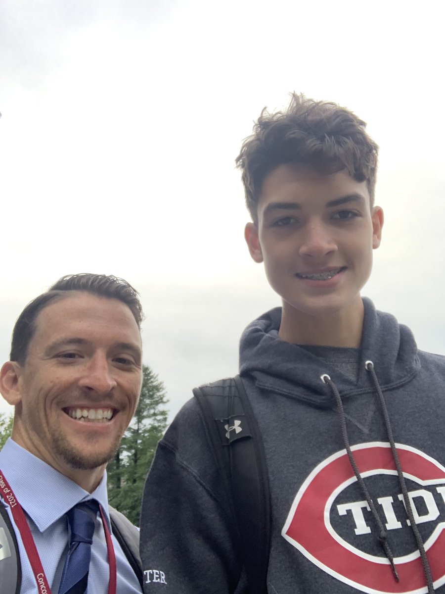 CoachBreen's tweet photo. 7th year teaching
1st day of 1st grade for E
1st day of freshman year for Jaxon https://t.co/hpSXk0WsLe