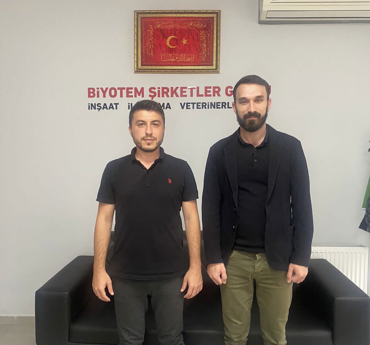 Ak Parti İstanbul İl Gençlik Kolları 1.Bölge Teşkilat Başkanımız <a href="/aenesnas/">Ahmet Enes NAS</a> ‘ı iş yerinde ziyaret ettim. Misafirperverliği için teşekkür ederim.