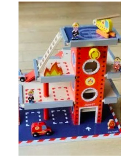 Get out the hoses and the big ladder, a fire has broken out! Your little one will be able to dive into the world of firemen thanks to this magnificent wooden fire station for children aged 3 and over. 
aldeahome.com/products/fire-…
#aldeahome #kidstoys #janod #firestation #SF #LA