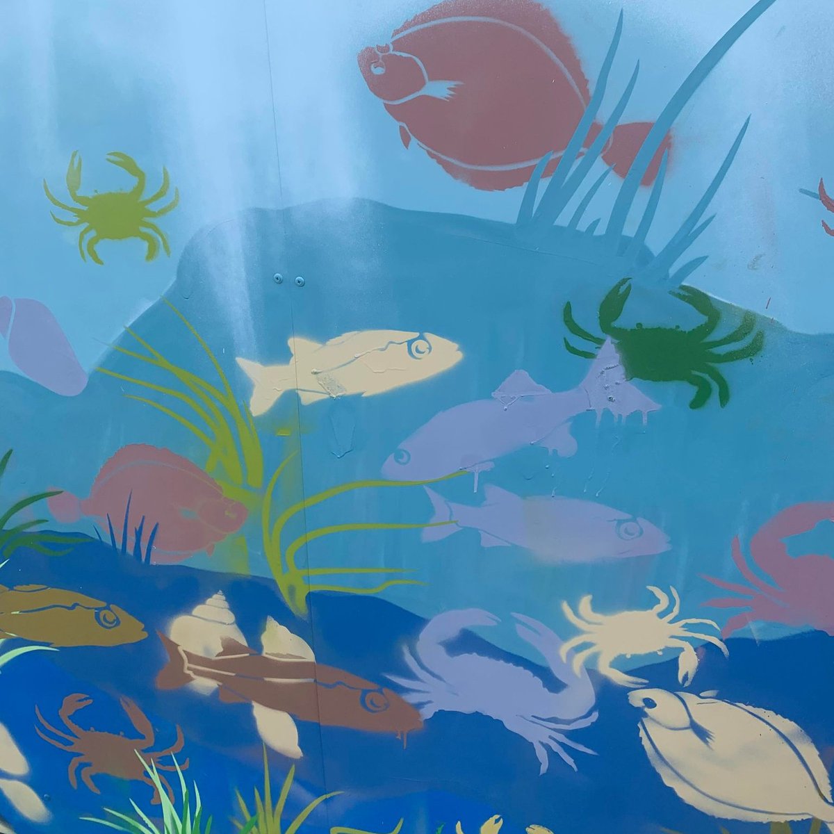 TheDeepHull's tweet photo. 🙌 We have had a fin-tastic day with @_SprayCreative, @YorksWildlife and visitors at our #SuperSeaGrass Event!
Our mural is looking amazing and we can't wait to do it all again tomorrow!
Will we 'sea' you here?
#TheDeepHull #SeaGrass #Event #HullEvent #DaysOutHull #VisitHull https://t.co/Esq7gdrhmp