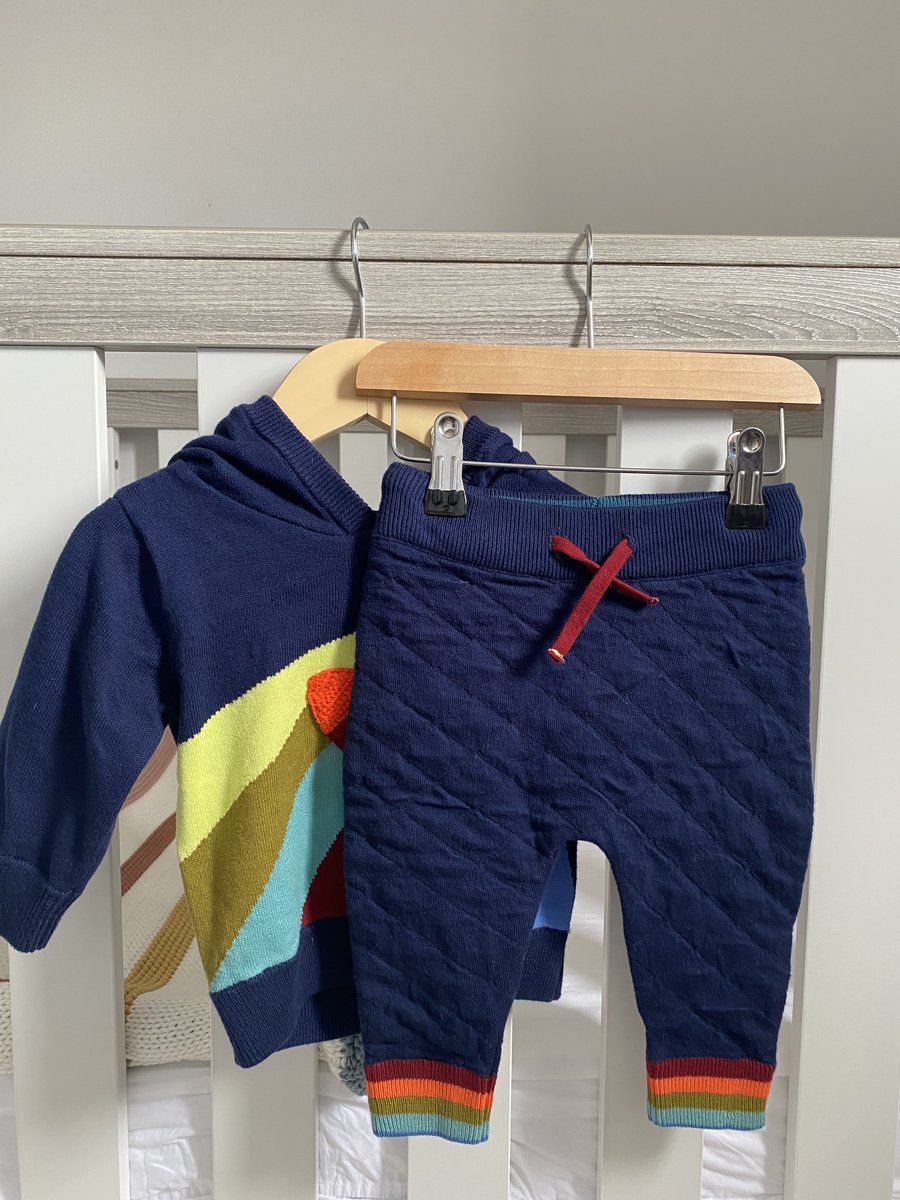 The Hanger Store tweet media