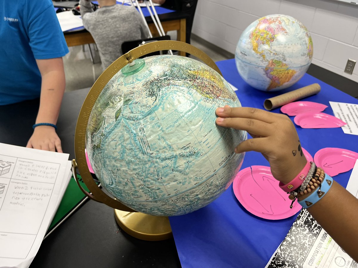 crazolateacher's tweet photo. Plate Tectonic 6th Grade Lab Stations #iteqchsixth #sixthgradescience #goat #rfbms @RFBumpus https://t.co/yTi5lJWTzU