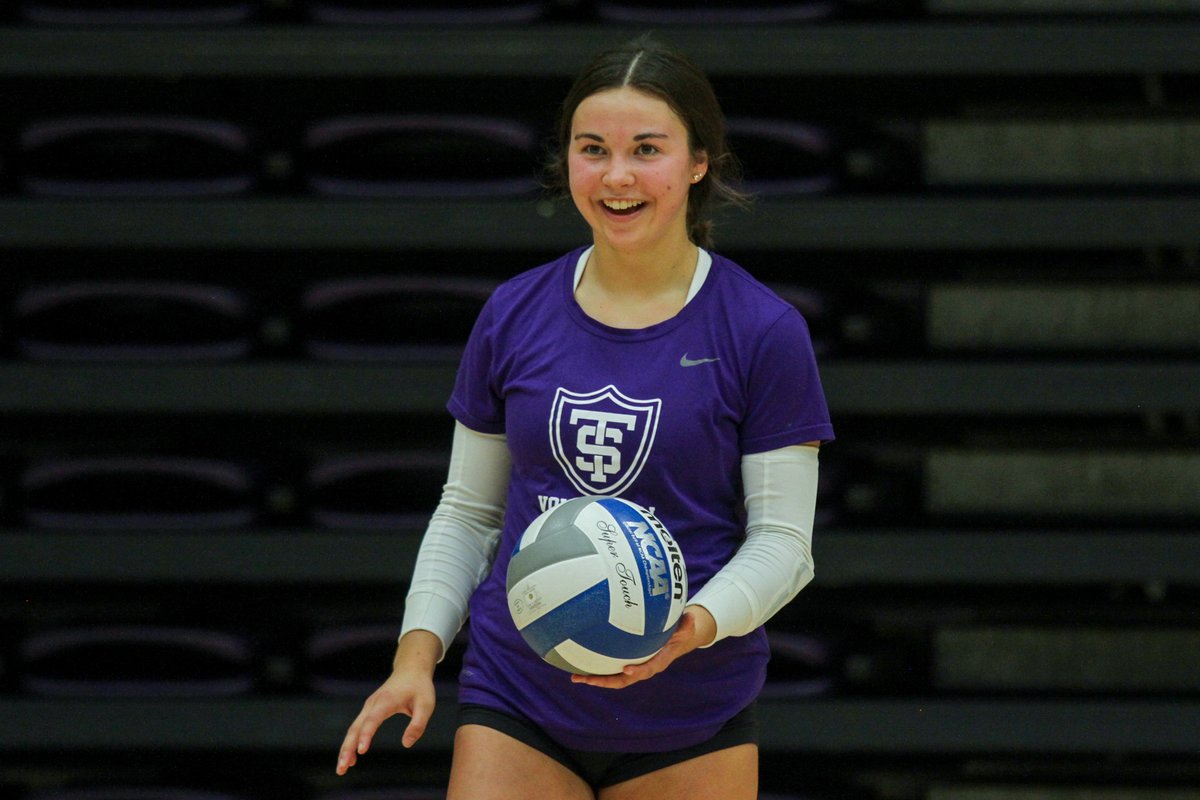 Tommievball's tweet photo. Hump day vibes 😁

#RollToms https://t.co/PJsdiSIRyw